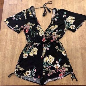 XS Summer black romper with flowers
